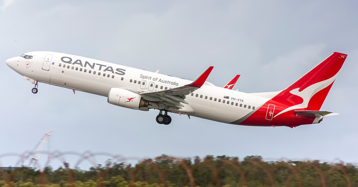 Qantas 737 Taking Off